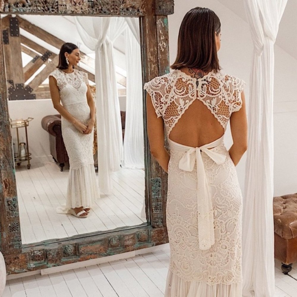 ❌SOLD❌Spell And The Gypsy Brooklyn Bridal Lace Gown Wedding Dress - Picture 2 of 16